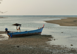 Laem Pakarang Beach